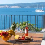 아파트 Excelsio Omis Riviera