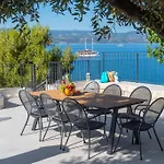 Excelsio Omis Riviera 아파트