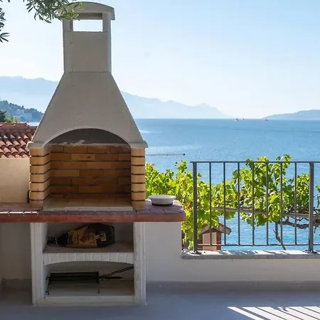 Apartman Excelsio Omis Riviera *