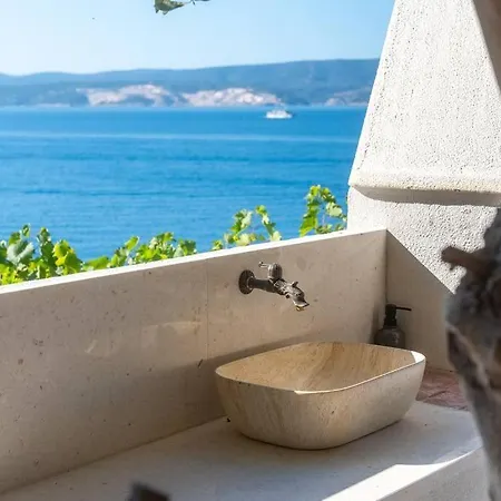 Excelsio Omis Riviera Stanici