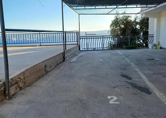 Excelsio Omis Riviera Stanici