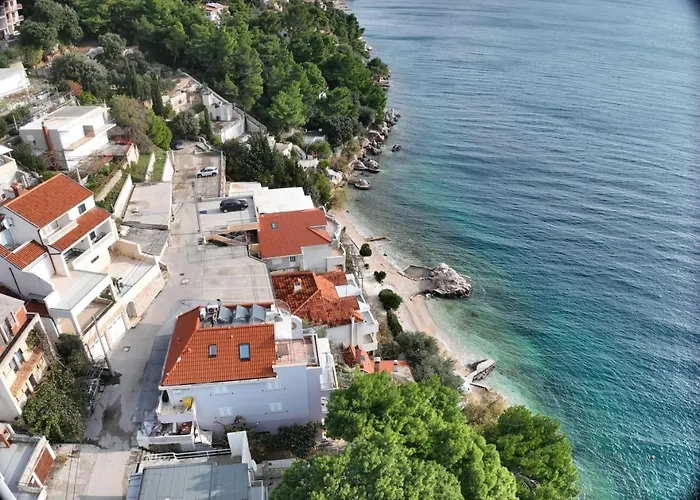 Excelsio Omis Riviera * Stanici